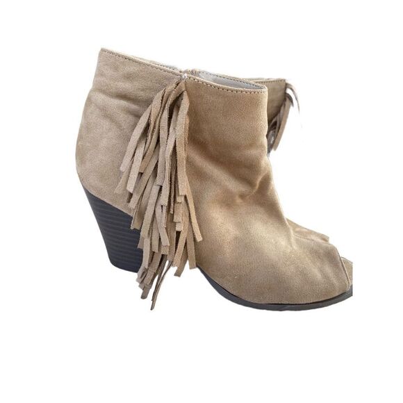 Charming Charlie open toe tan khaki colored suede tassel ankle booties size 7.5/ - Picture 2 of 6
